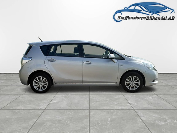 Toyota Verso 4 of 5