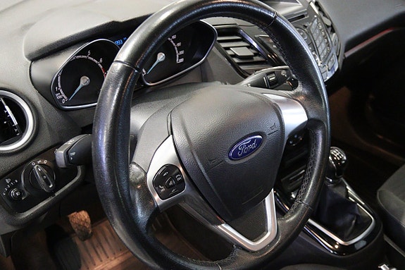 Ford Fiesta 11 of 13