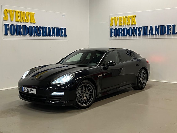 Porsche Panamera 2 of 5