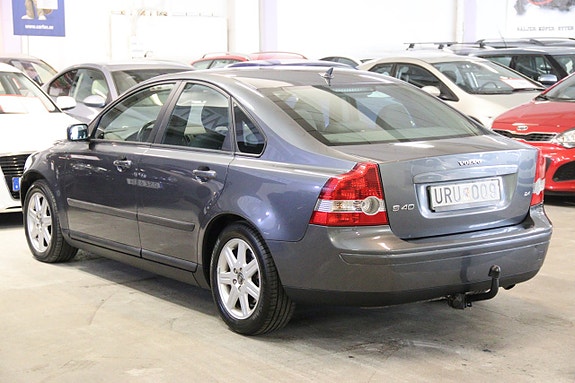 Volvo S40 5 of 5