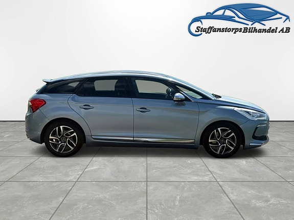 Citroen DS5 4 of 5
