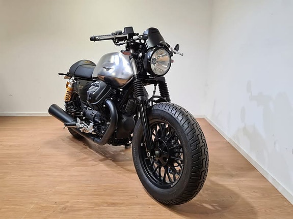 Moto Guzzi V9 4 of 7