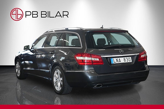 Mercedes-Benz E200 5 of 5