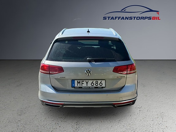 Volkswagen Passat Alltrack 6 of 26