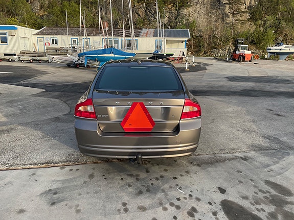 Volvo S80 4 of 10