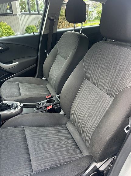 Opel Astra 10 of 11