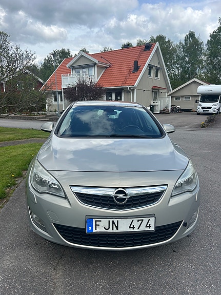 Opel Astra 3 of 5