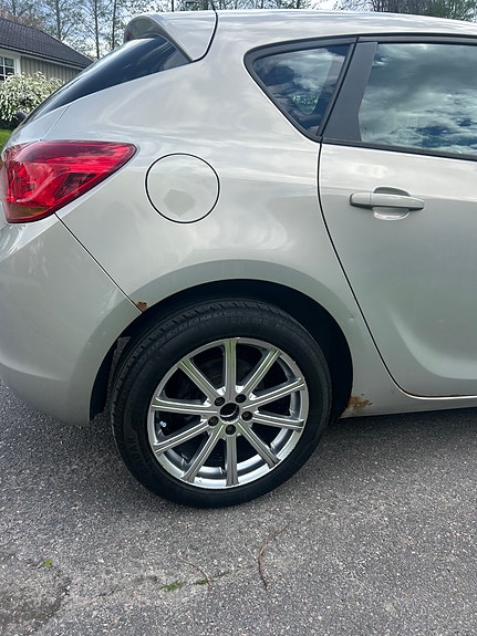 Opel Astra 8 of 11