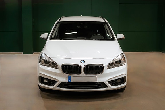 BMW 216d 5 of 5