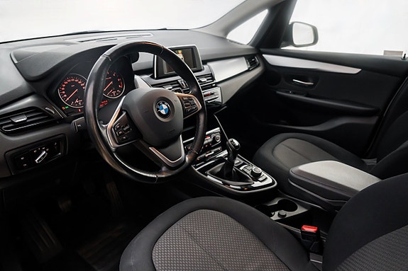 BMW 216d 11 of 23