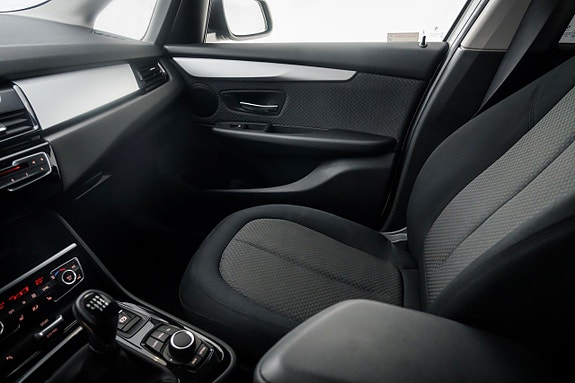 BMW 216d 16 of 23
