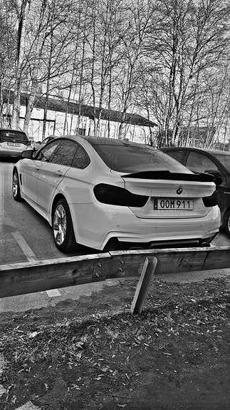 BMW 428i 3 of 4