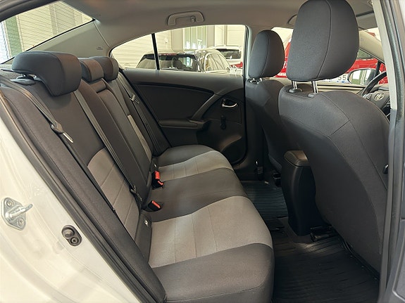 Toyota Avensis 11 of 22