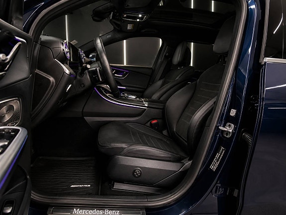 Mercedes-Benz GLC300 e 8 of 17