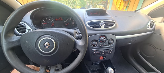 Renault Clio 3 of 5