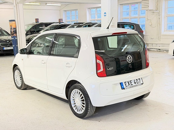 Volkswagen UP! 5 of 5