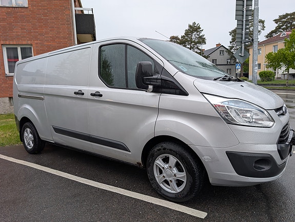 Ford Transit Custom 3 of 5