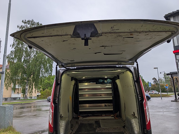 Ford Transit Custom 9 of 13