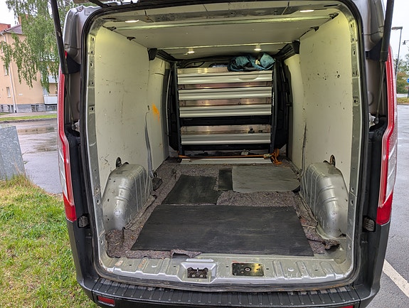 Ford Transit Custom 10 of 13