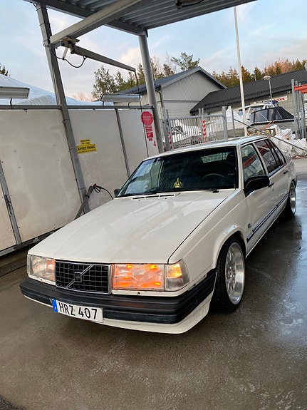 Volvo 940 2 of 10