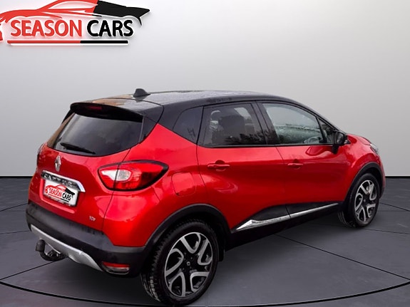 Renault Captur 2 of 5