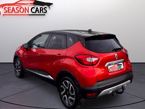 Renault Captur 3 of 5