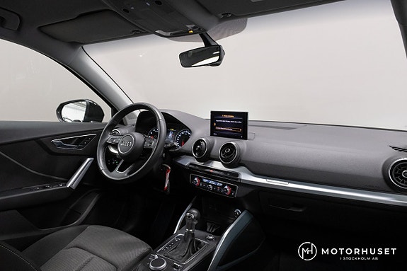 Audi Q2 10 of 19
