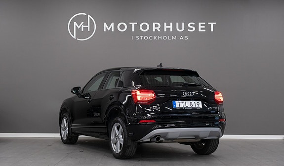 Audi Q2 4 of 5