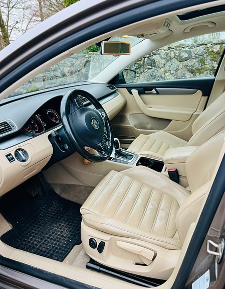 Volkswagen Passat 4 of 5