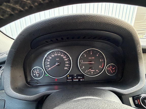 BMW X3 3 of 14