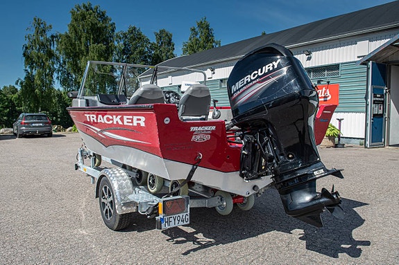 Tracker ProGuide V16 WT Mercury F80 ELPT 2 of 11