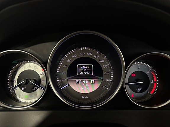Mercedes-Benz C220 28 of 30