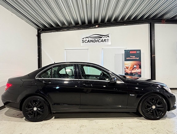 Mercedes-Benz C220 7 of 30
