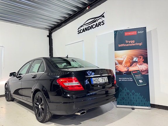Mercedes-Benz C220 10 of 30