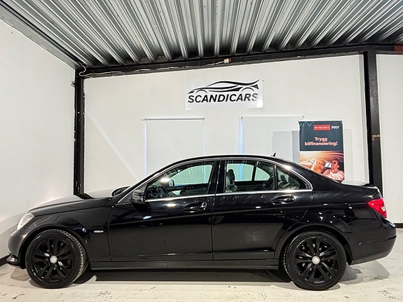 Mercedes-Benz C220 15 of 30