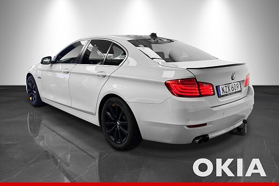 BMW 520d 4 of 5