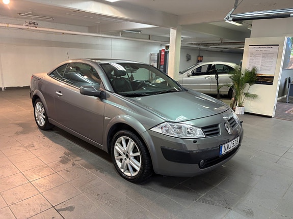 Renault Megane II 3 of 5