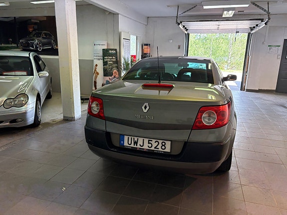 Renault Megane 14 of 18