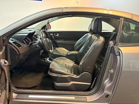 Renault Megane 15 of 18
