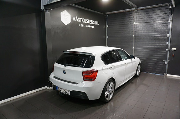 BMW 116i 8 of 21