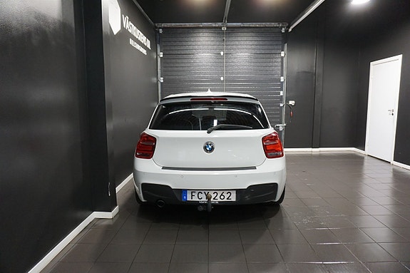 BMW 116i 6 of 21