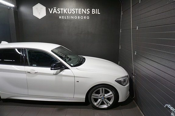 BMW 116i 9 of 21