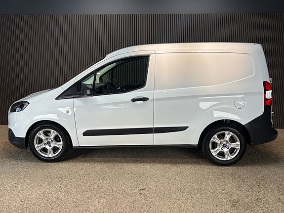 Ford Transit Courier 7 of 16