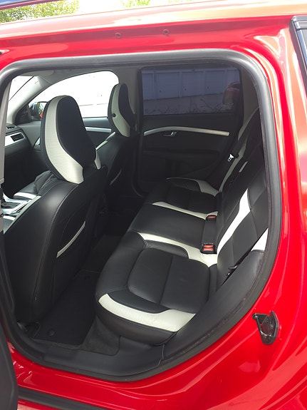 Volvo V70 8 of 21