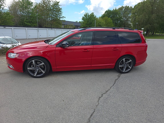 Volvo V70 2 of 21