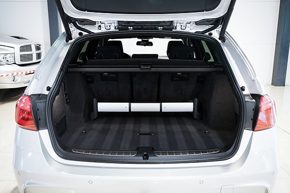 BMW 320d 12 of 30