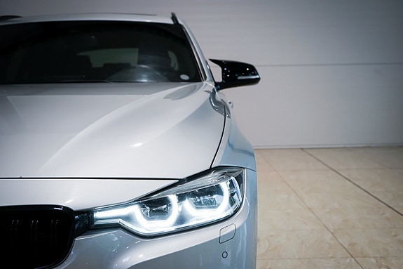 BMW 320d 5 of 30