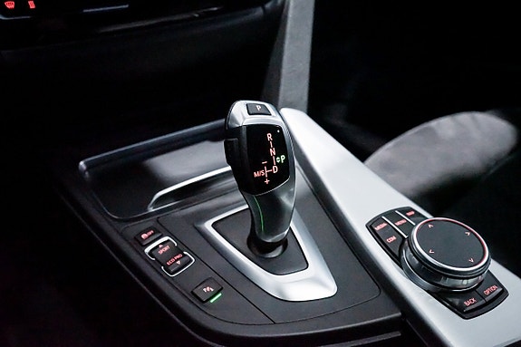 BMW 320d 23 of 30