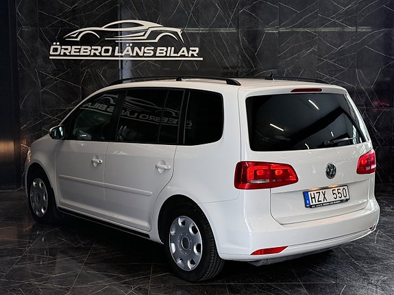 Volkswagen Touran 6 of 16