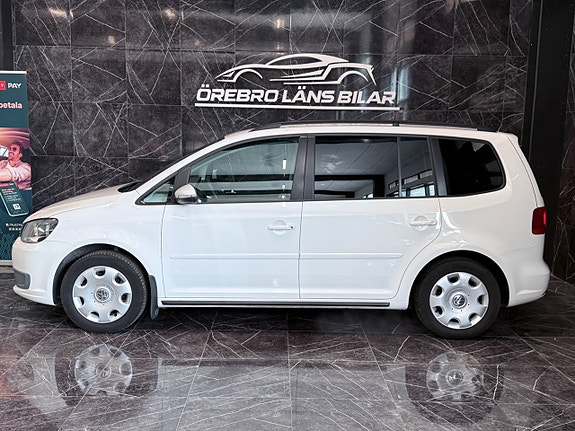 Volkswagen Touran 9 of 16
